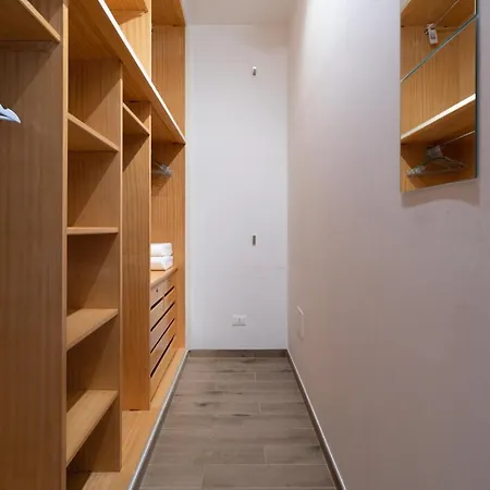 Apartment Adventure Rent • Rome